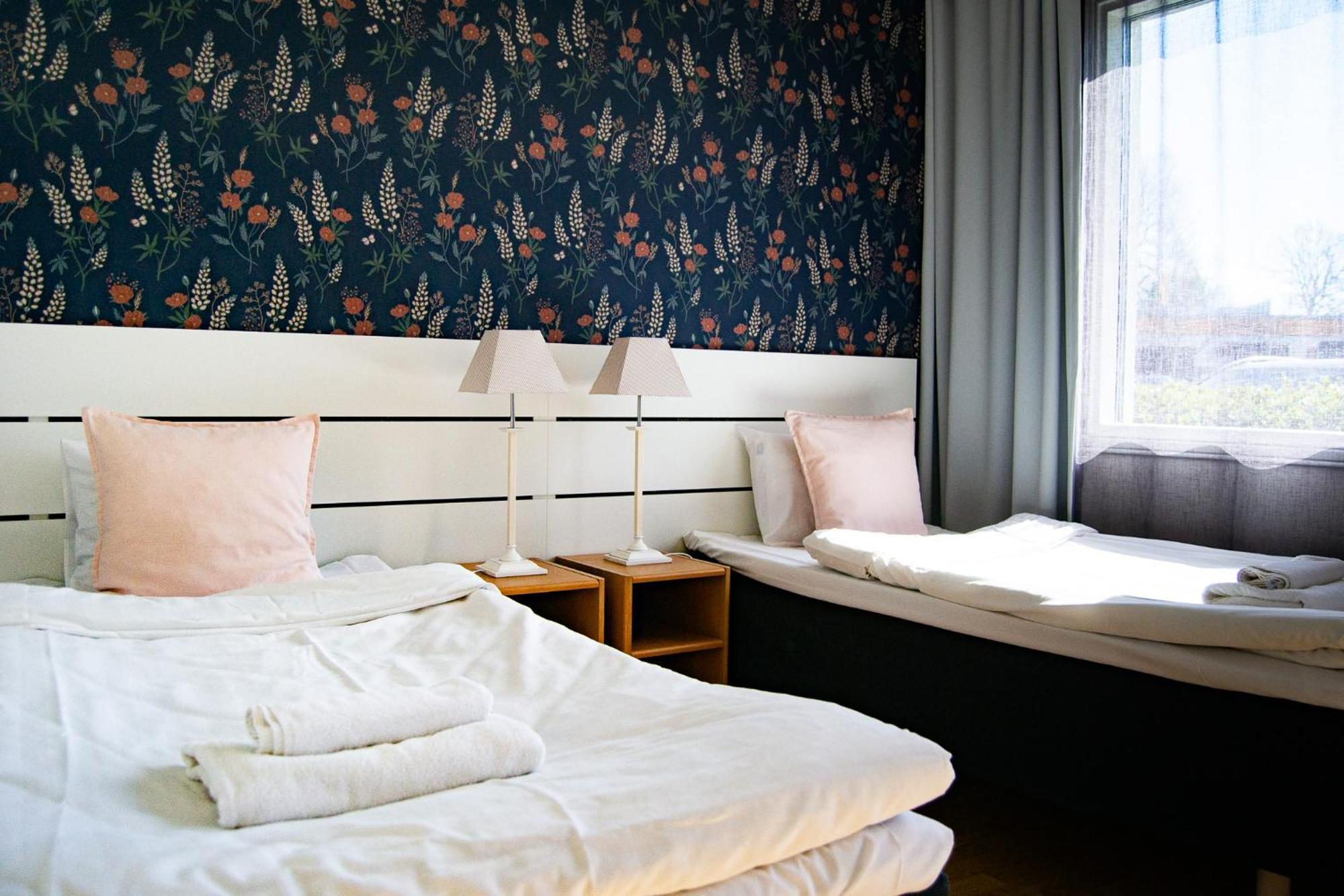 Hotel Sea Front Raseborg Exterior foto